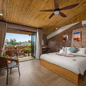 Golden Bamboo An Bang & Bed & Breakfast Hoi An