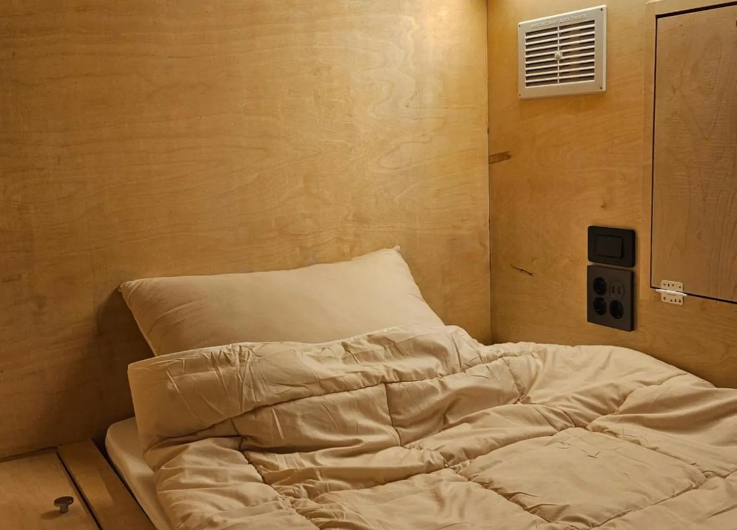 Travel Light Hostel Busan